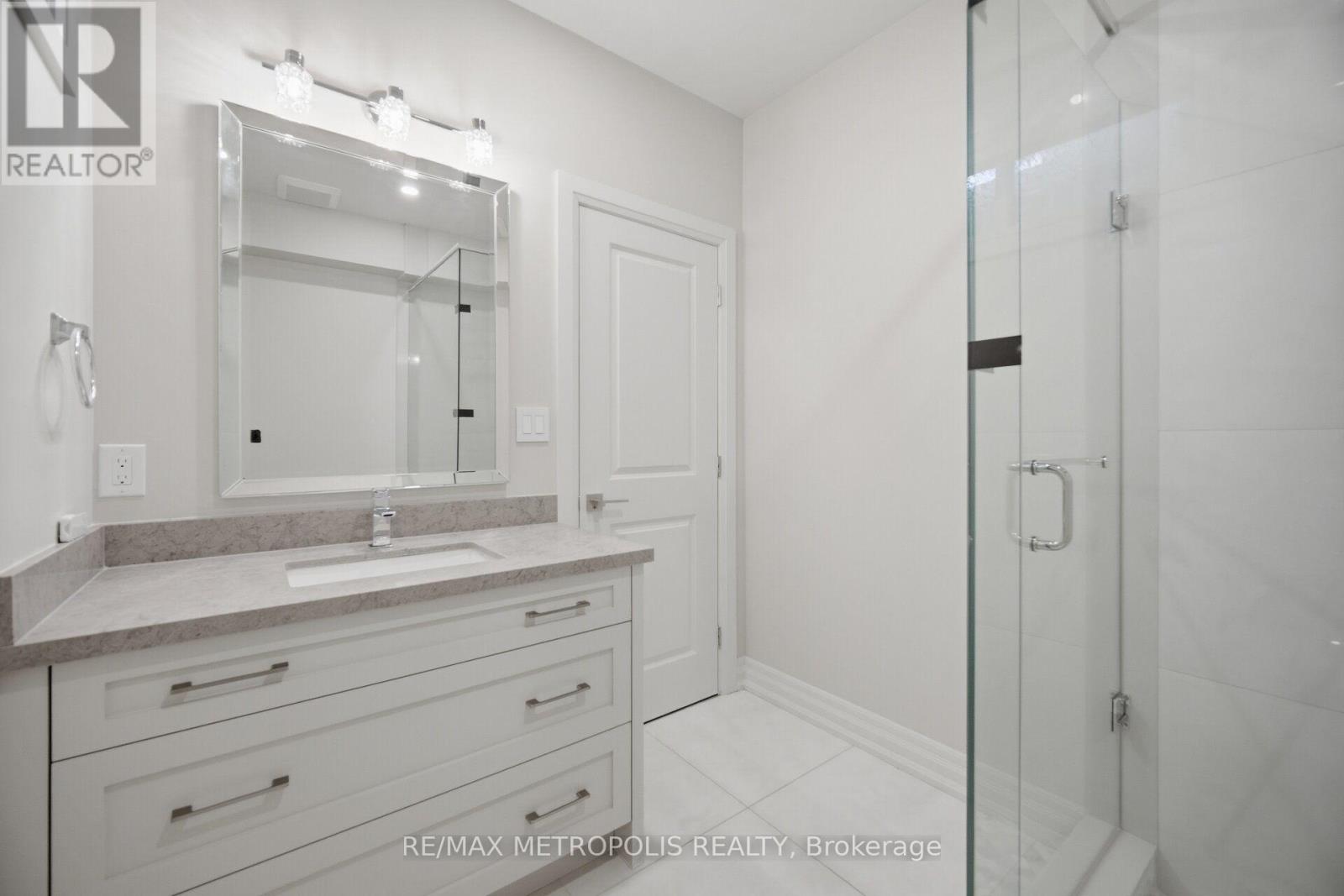 461 Sandlewood Road N, Oakville, Ontario  L6L 3S3 - Photo 47 - W13755976