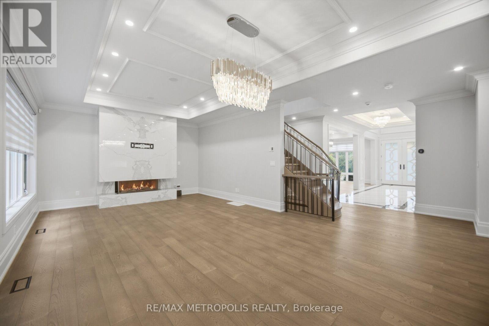 461 Sandlewood Road N, Oakville, Ontario  L6L 3S3 - Photo 9 - W13755976
