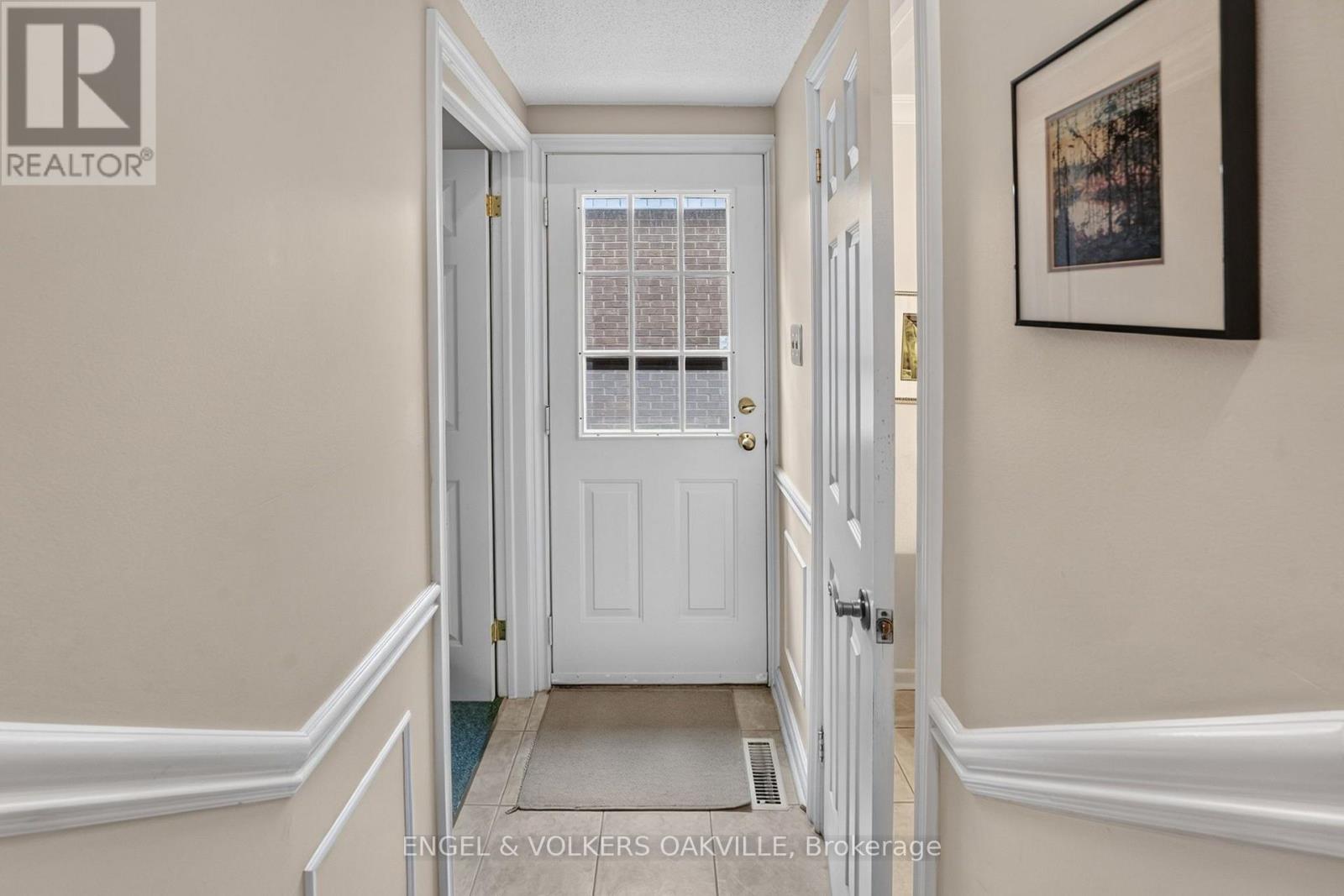 4300 Pheasant Run, Mississauga, Ontario  L5L 2B9 - Photo 11 - W13755986