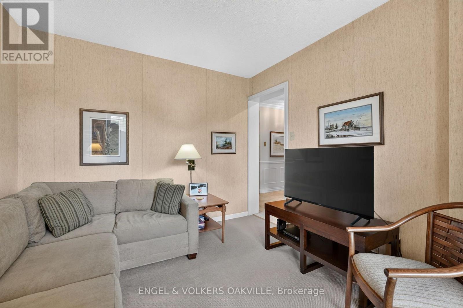 4300 Pheasant Run, Mississauga, Ontario  L5L 2B9 - Photo 9 - W13755986