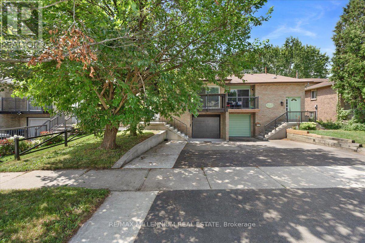 26 TALBOT STREET, Brampton, Ontario