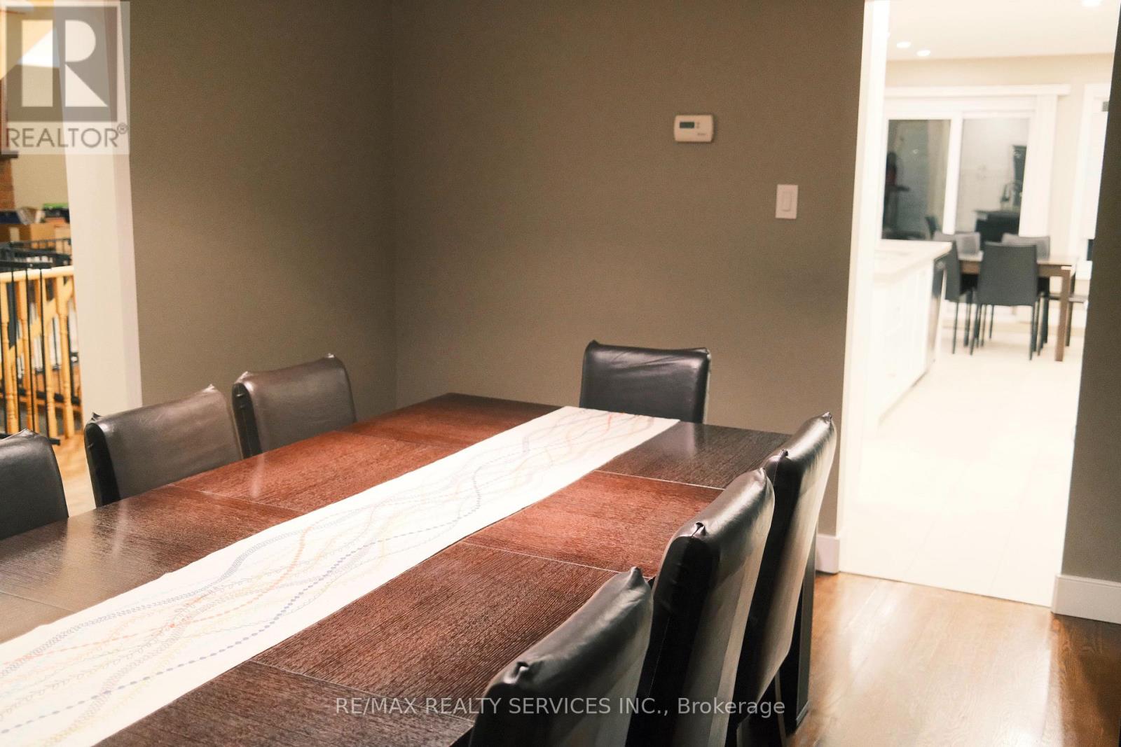 3975 Seebring Crescent, Mississauga, Ontario  L5L 3Y1 - Photo 17 - W13756032