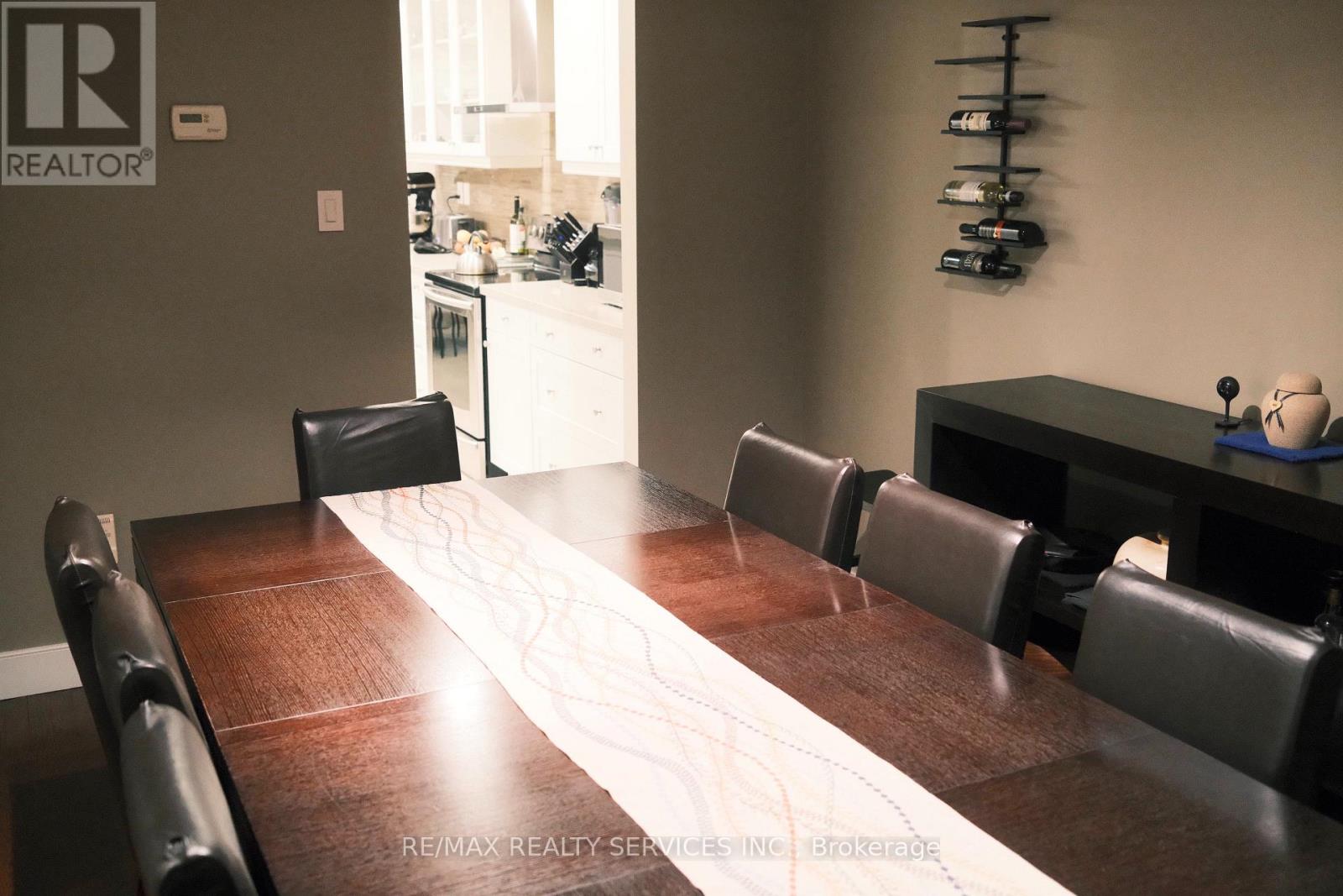 3975 Seebring Crescent, Mississauga, Ontario  L5L 3Y1 - Photo 19 - W13756032