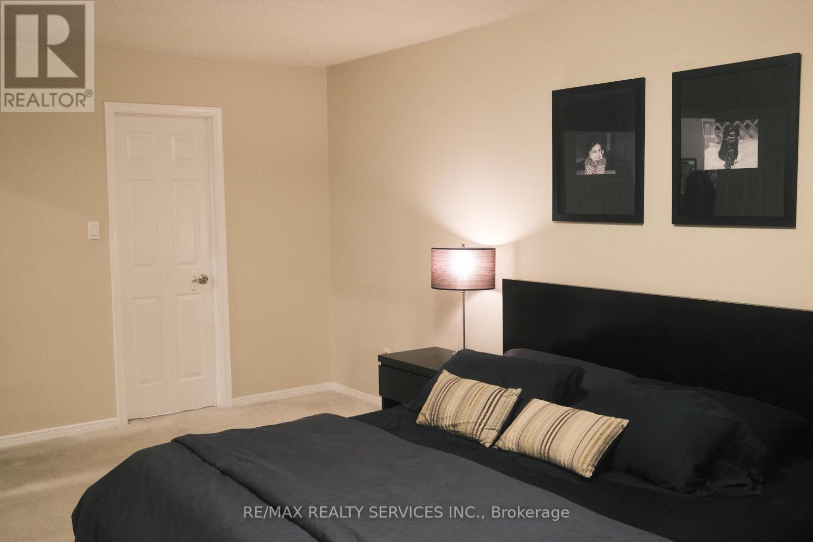 3975 Seebring Crescent, Mississauga, Ontario  L5L 3Y1 - Photo 20 - W13756032