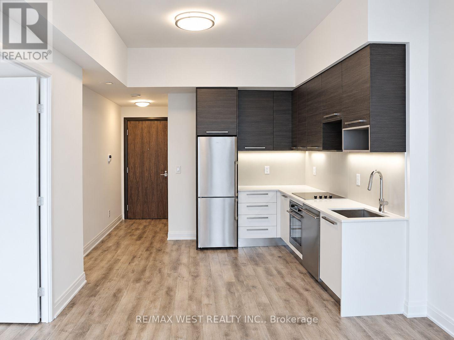 2107 - 36 Park Lawn Road, Toronto, Ontario  M8V 0E5 - Photo 3 - W13756068
