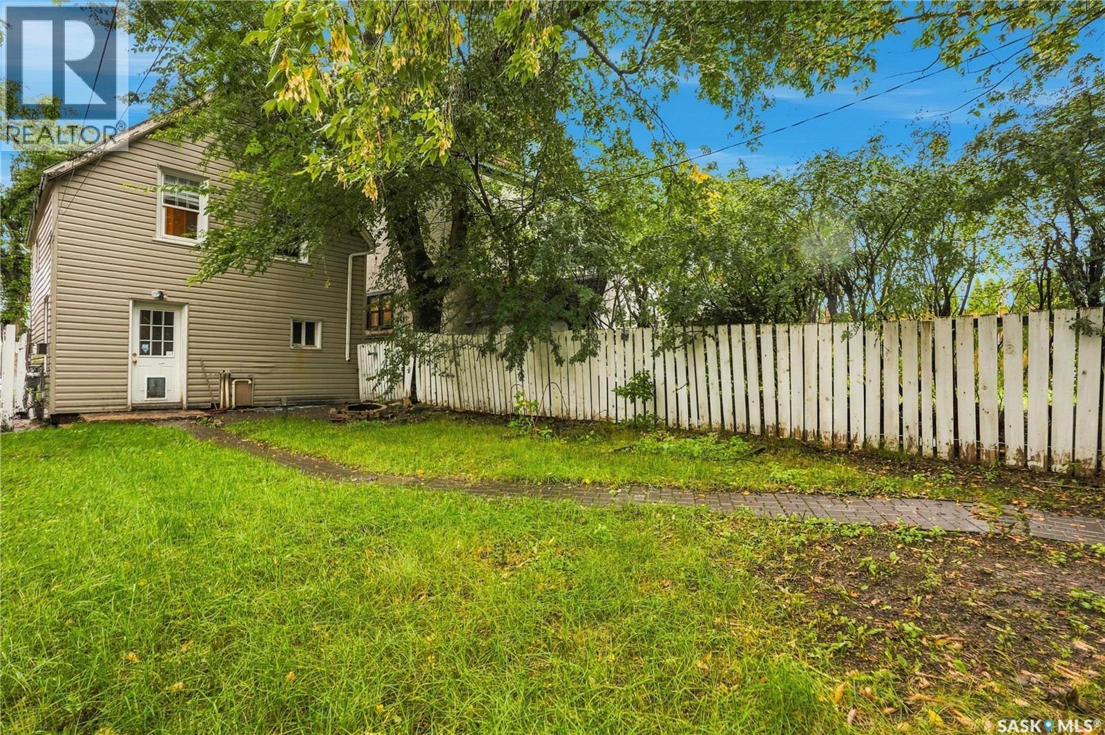 320 J Avenue N, Saskatoon, Saskatchewan  S7L 2K2 - Photo 30 - SK047805