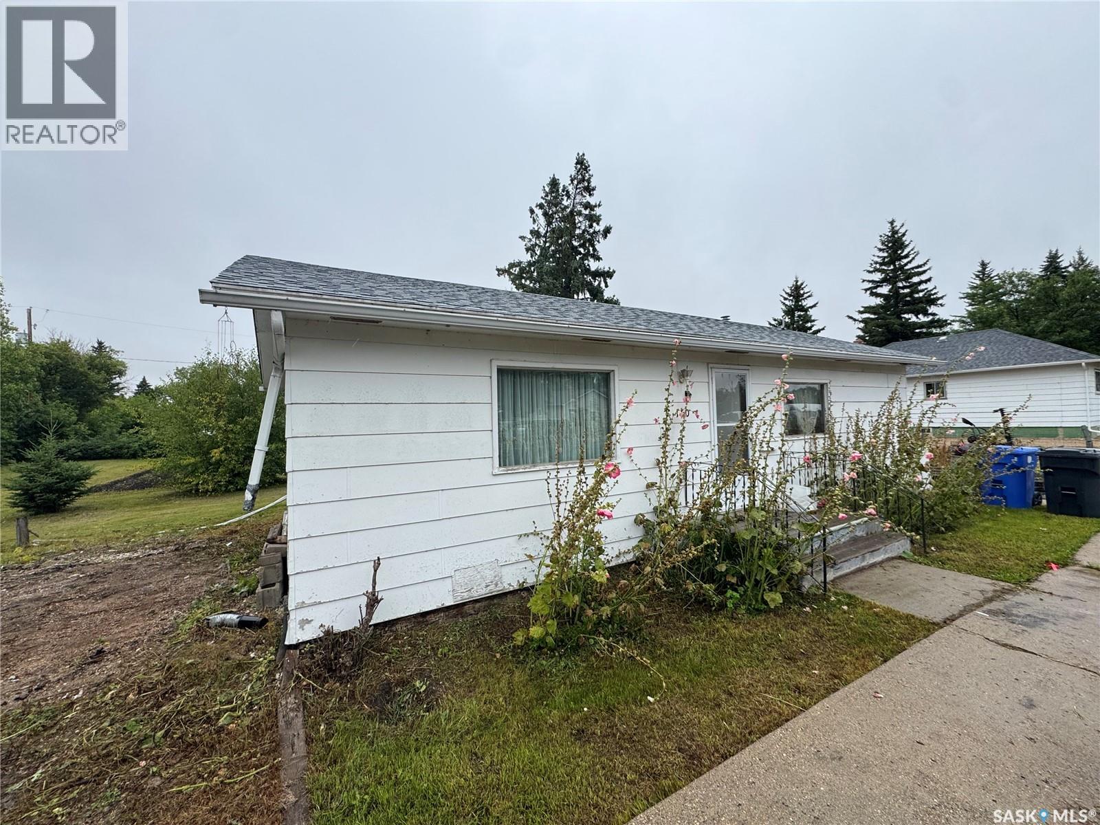110 Hudek Avenue, Hafford, Saskatchewan  S0J 1A0 - Photo 2 - SK047786