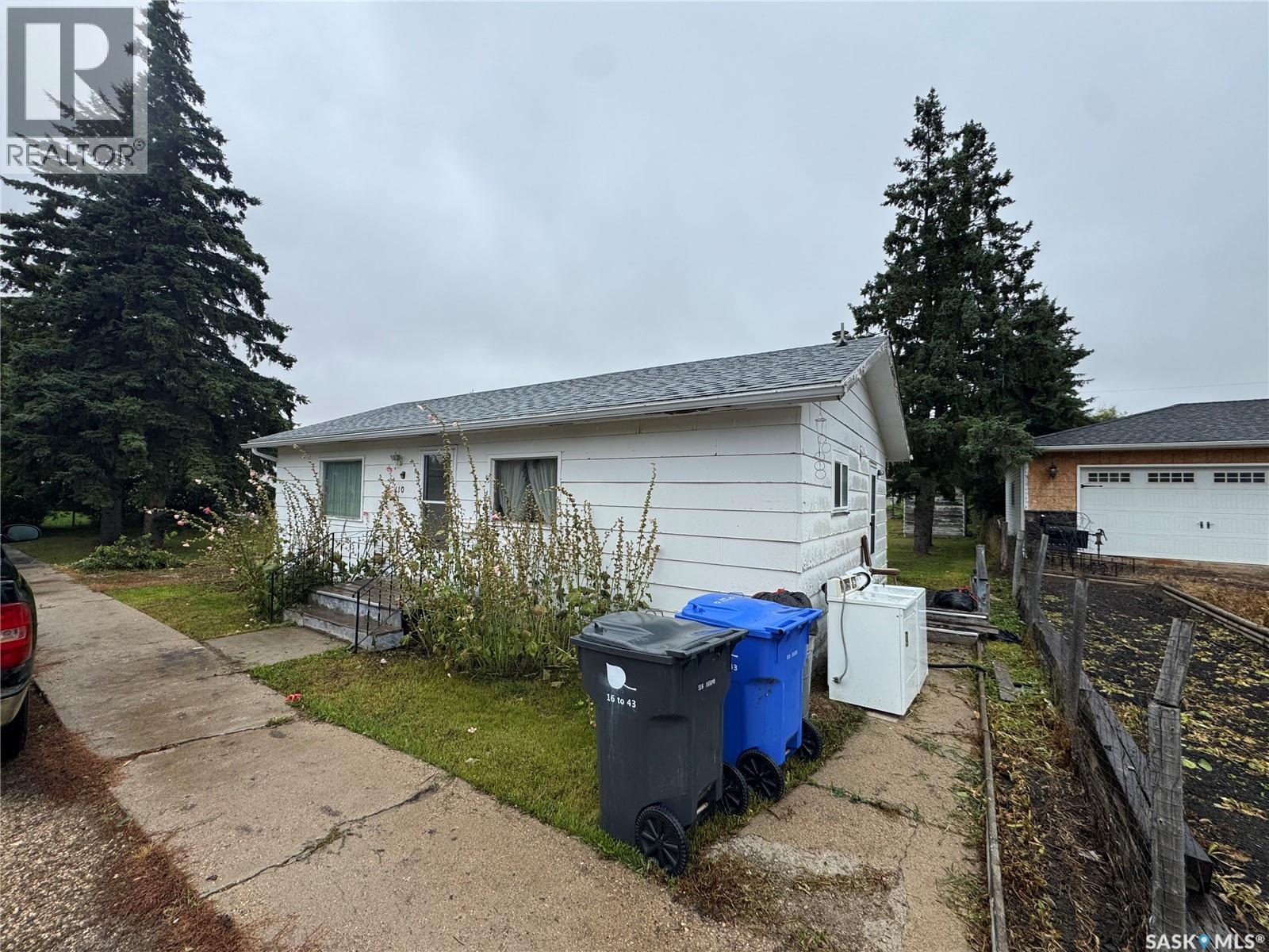 110 Hudek Avenue, Hafford, Saskatchewan  S0J 1A0 - Photo 3 - SK047786