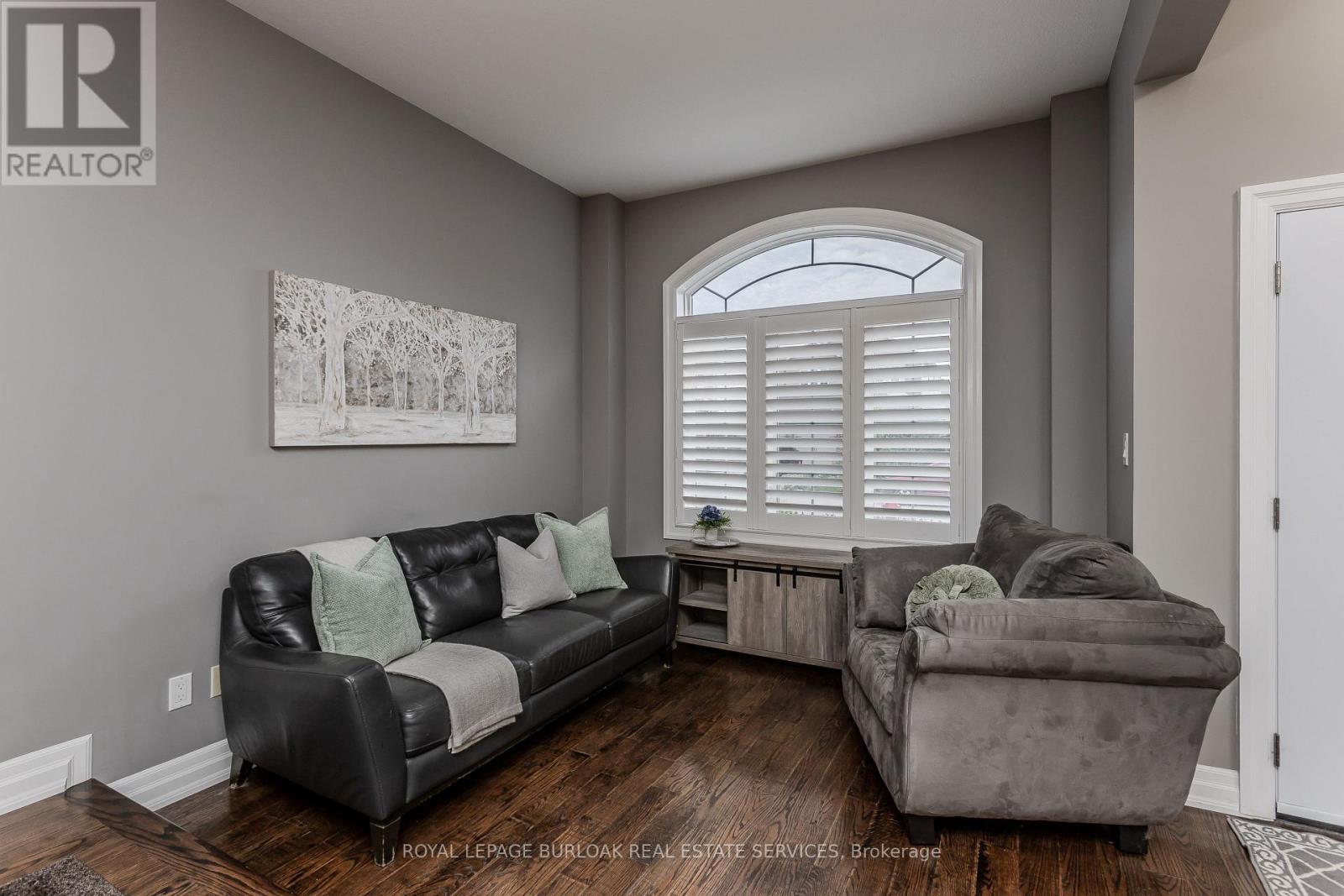 24 Newcastle Court, Hamilton, Ontario  L8V 0A6 - Photo 5 - X13756050