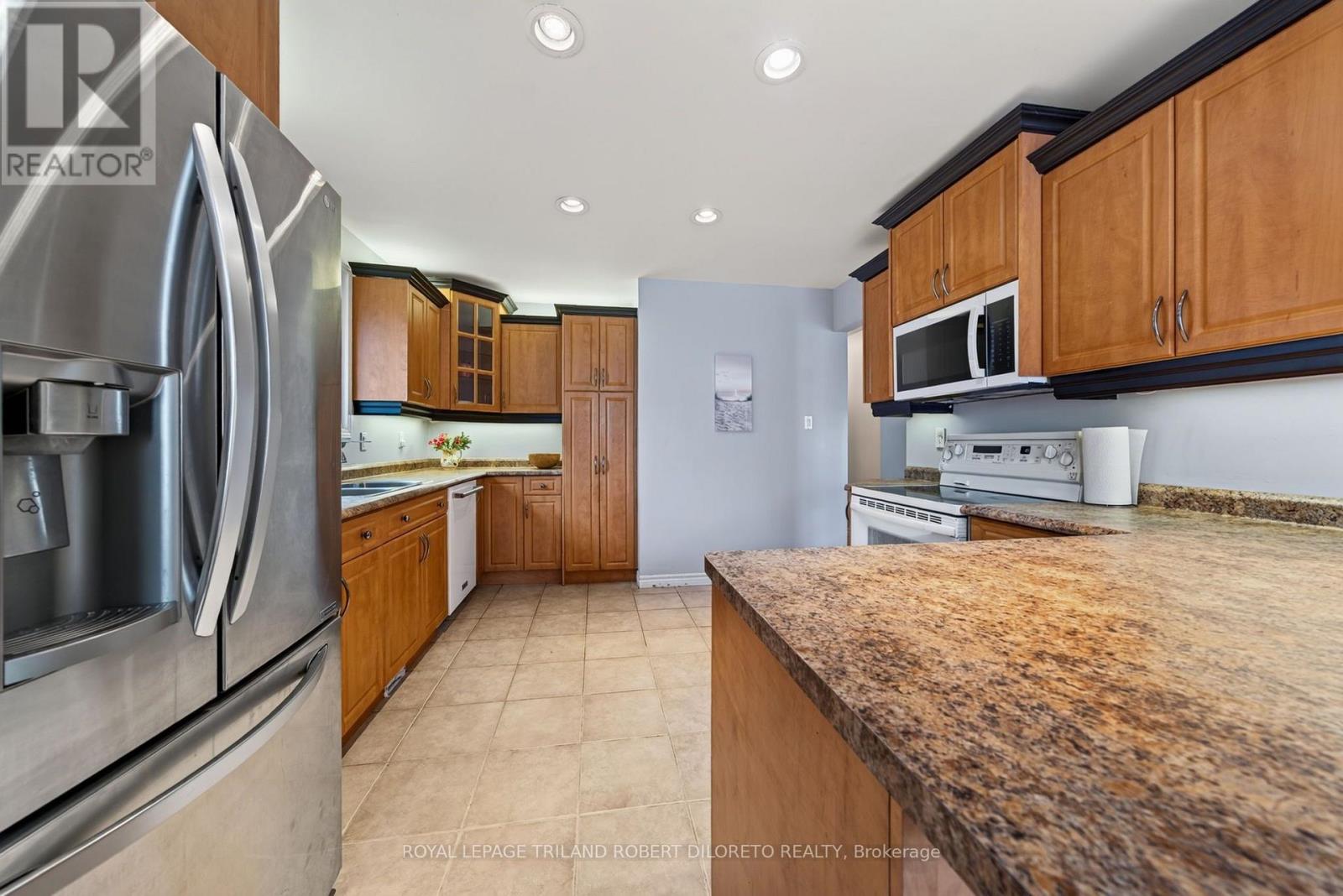 654 Grenfell Drive, London North, Ontario  N5X 2N2 - Photo 15 - X13752574