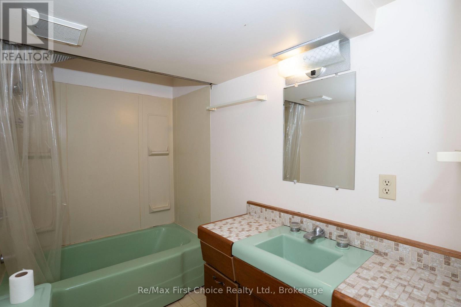 271 Christina Street W, Thunder Bay, Ontario  P7E 4P5 - Photo 27 - X13753160