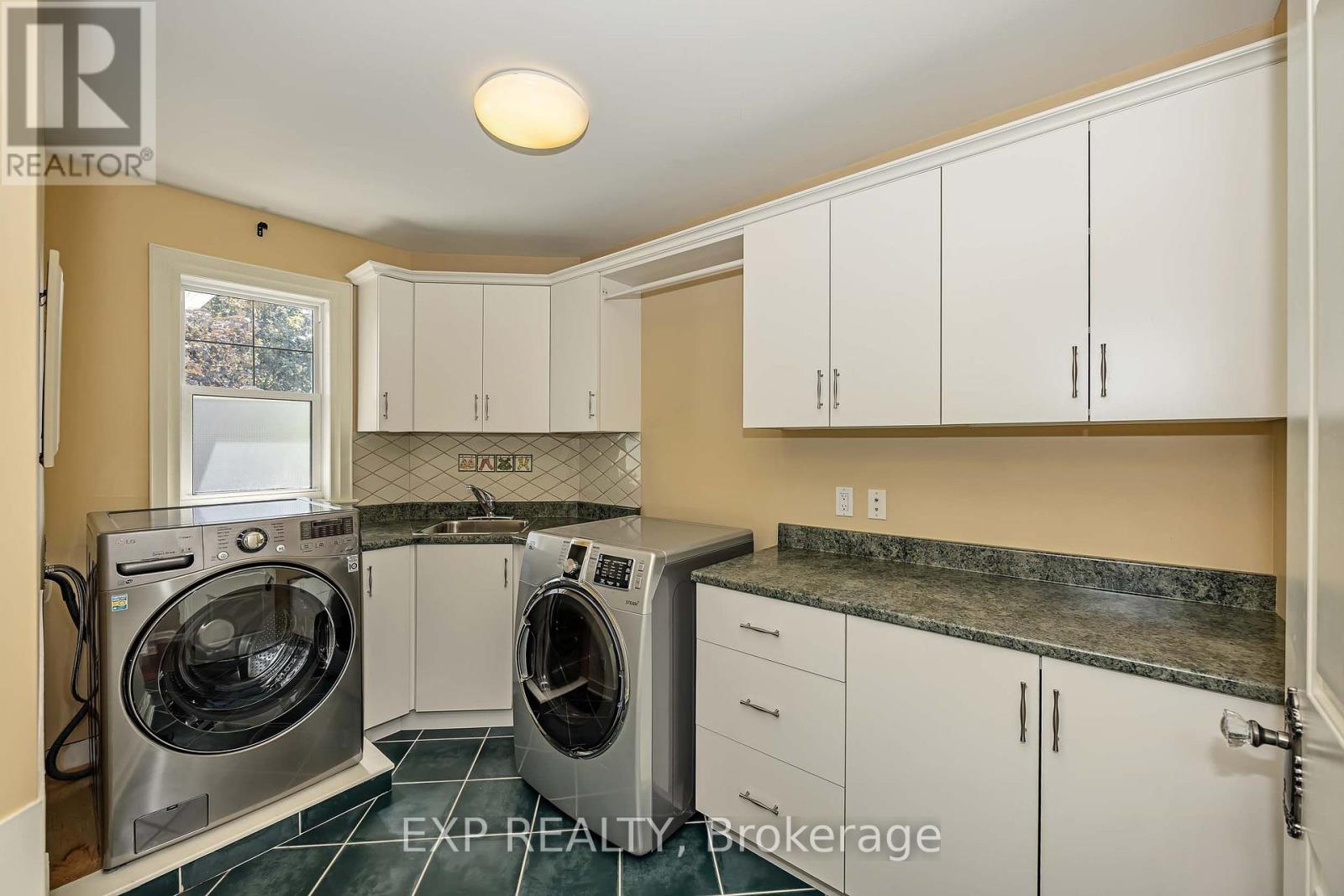 1388 Emerald Gate Avenue, Ottawa, Ontario  K1T 1C7 - Photo 33 - X13755734