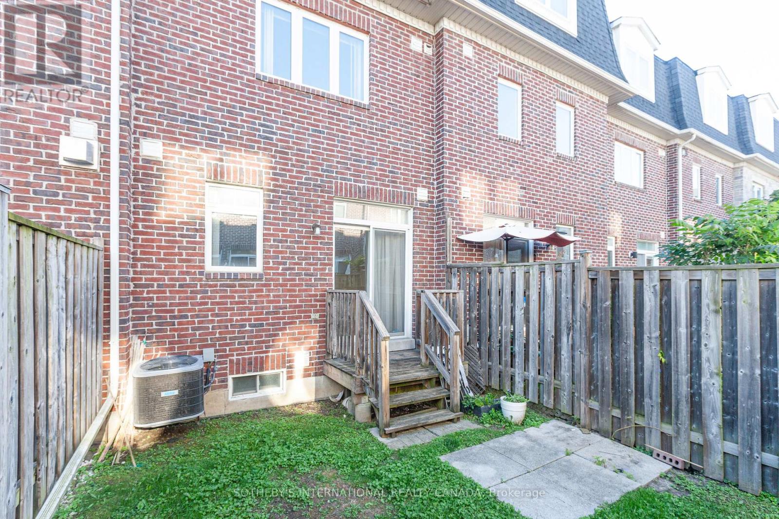 60 Routliffe Lane, Toronto, Ontario  M2N 0A5 - Photo 15 - C13748790