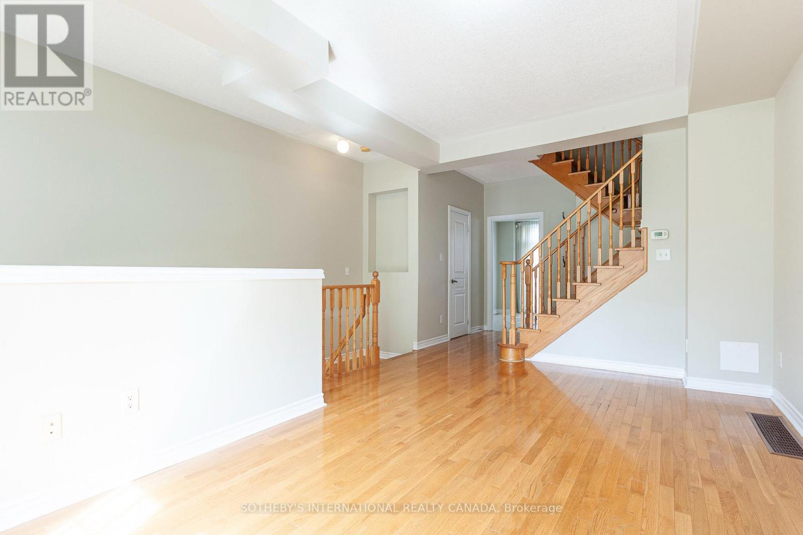 60 Routliffe Lane, Toronto, Ontario  M2N 0A5 - Photo 10 - C13748790