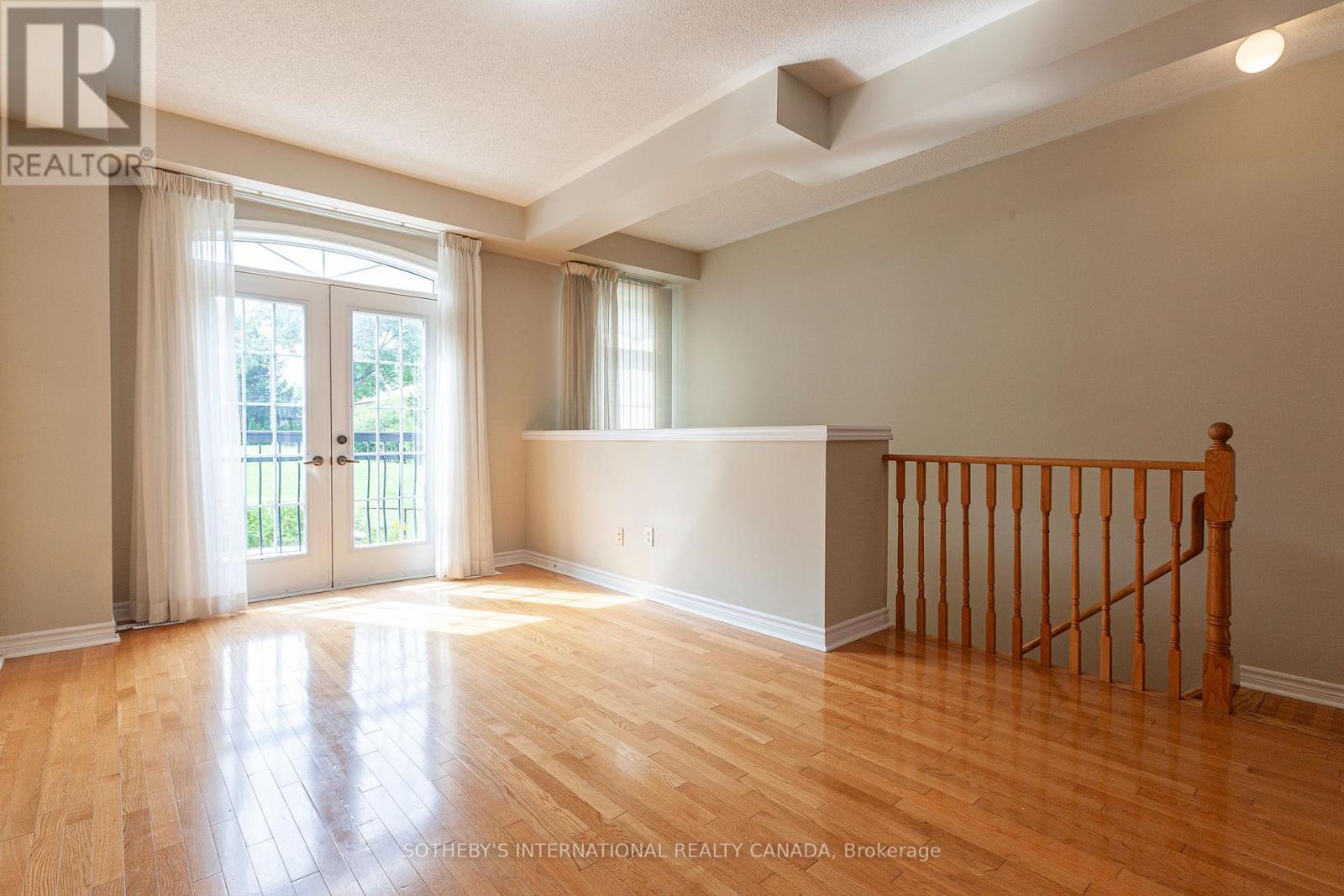 60 Routliffe Lane, Toronto, Ontario  M2N 0A5 - Photo 9 - C13748790