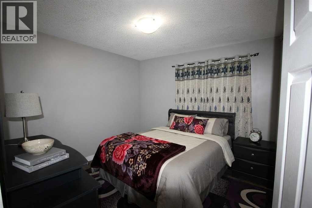 379 Falmere Road NE, Calgary, Alberta  T3J 2Z5 - Photo 7 - A2326447