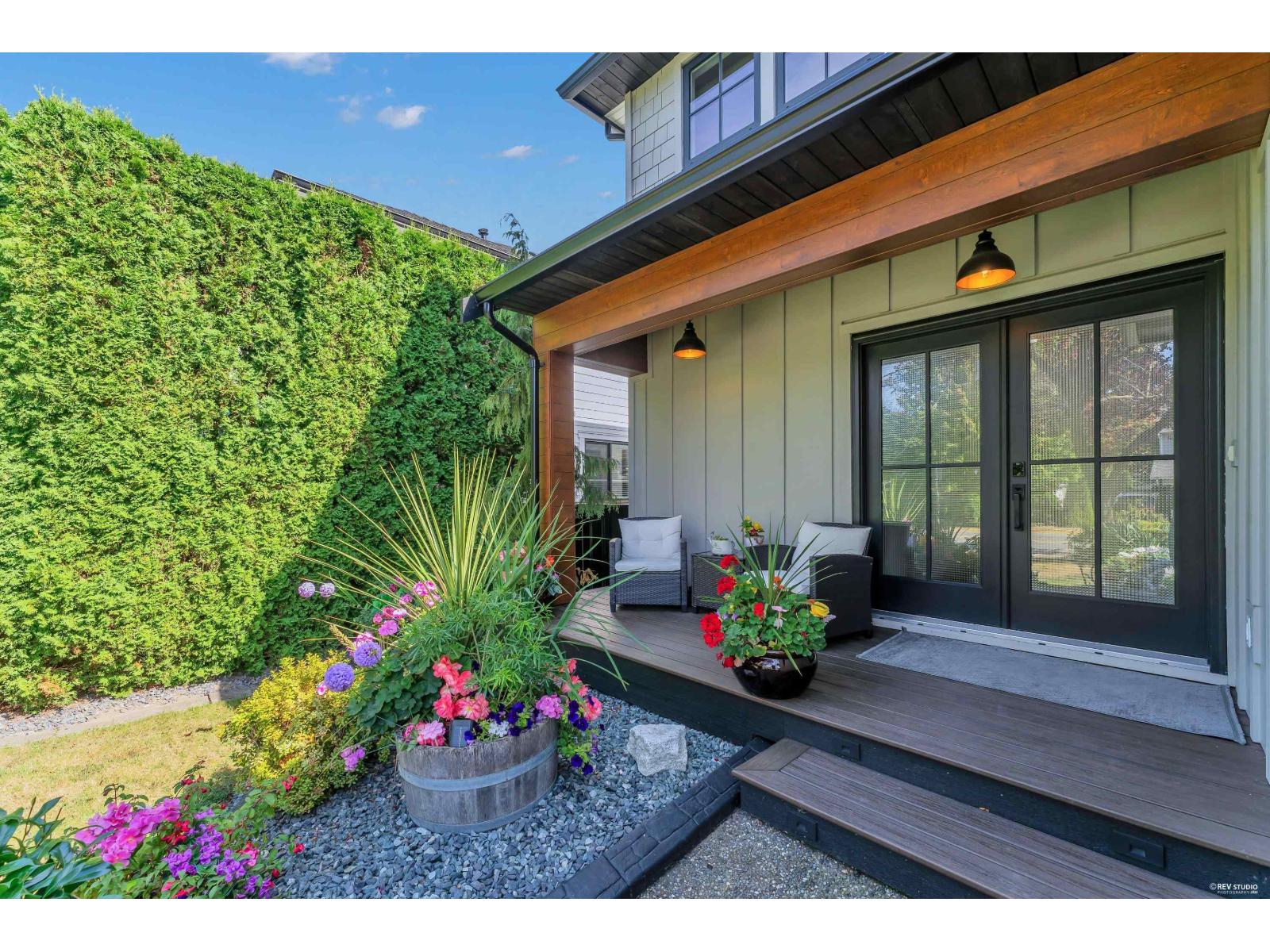 9432 210 Street, Langley, British Columbia  V1M 1W2 - Photo 3 - R3161902