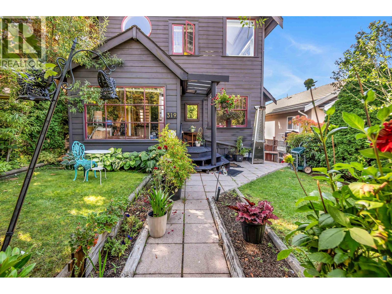 319 E 27th Street, North Vancouver, British Columbia  V7N 1B9 - Photo 36 - R3162187
