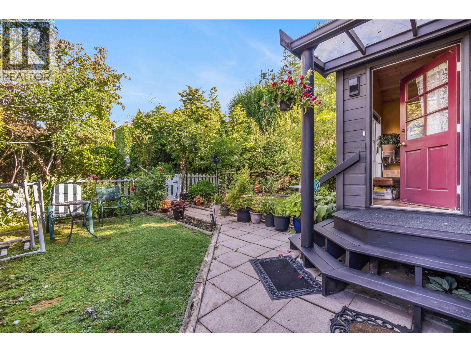 319 E 27th Street, North Vancouver, British Columbia  V7N 1B9 - Photo 34 - R3162187