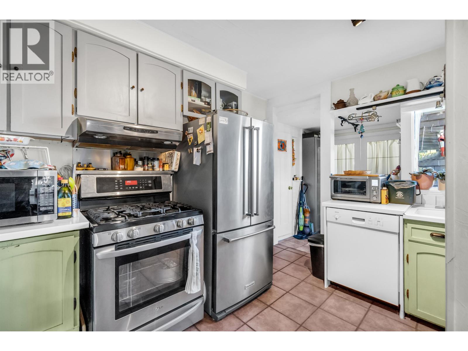 319 E 27th Street, North Vancouver, British Columbia  V7N 1B9 - Photo 26 - R3162187