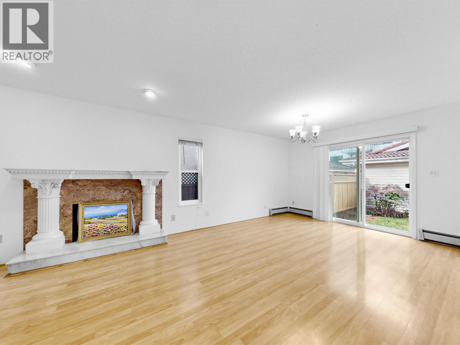 8377 Shaughnessy Street, Vancouver, British Columbia  V6P 3Y1 - Photo 2 - R3162181