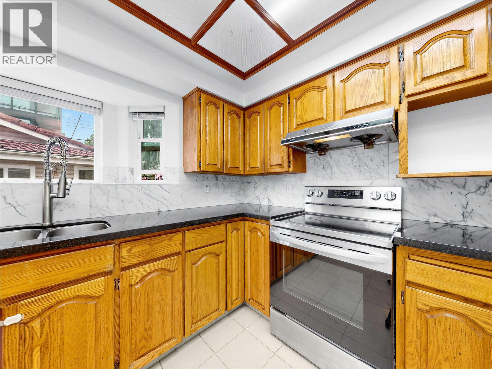 8377 Shaughnessy Street, Vancouver, British Columbia  V6P 3Y1 - Photo 6 - R3162181