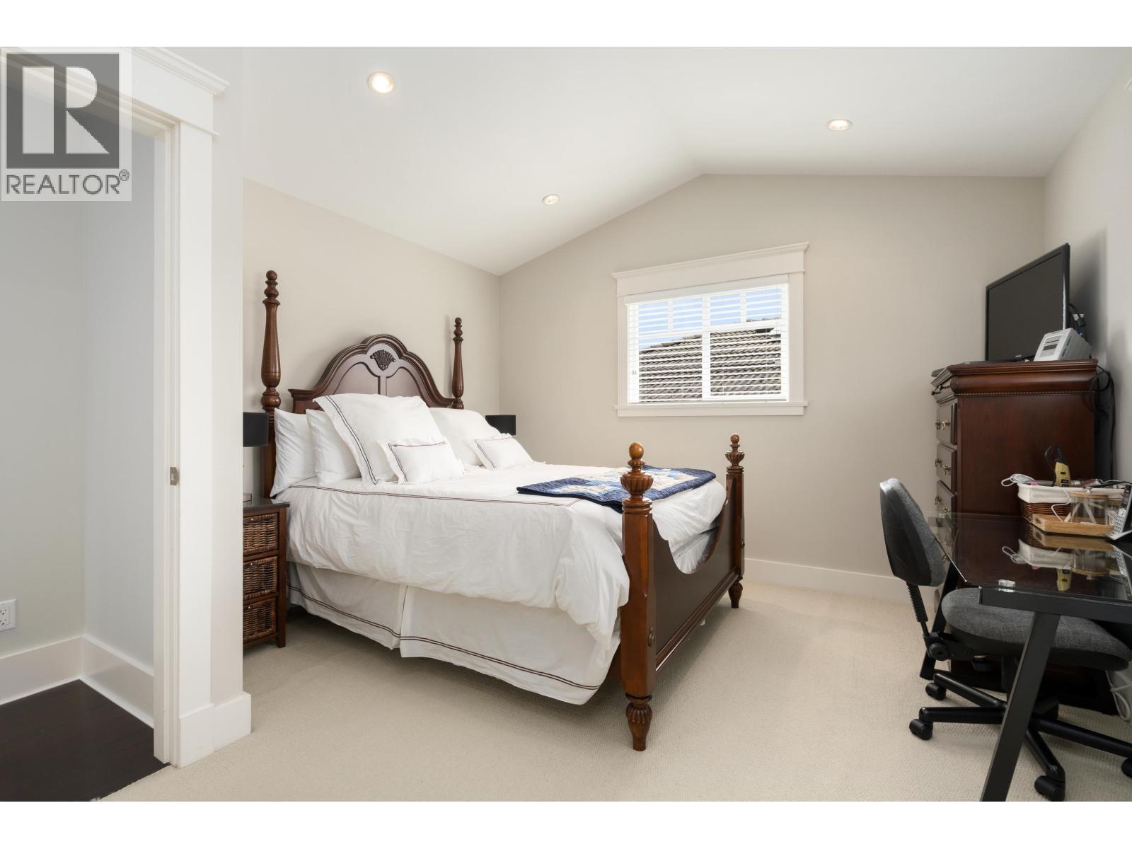 3955 Dundas Street, Burnaby, British Columbia  V5C 1A6 - Photo 21 - R3162298