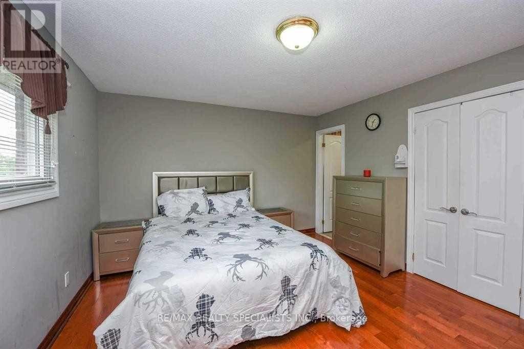 2 Marchbank Crescent, Brampton, Ontario  L6S 3B1 - Photo 17 - W13748590