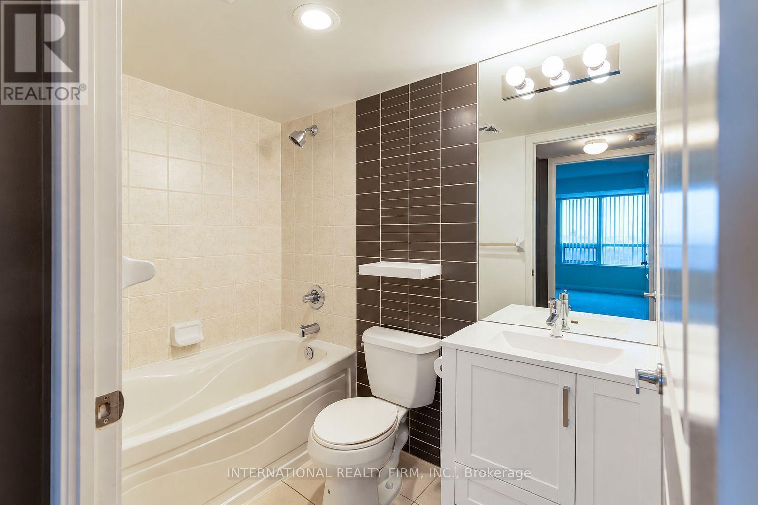 1901 - 225 Sherway Gardens Road, Toronto, Ontario M9C 0A3 - Photo 8 - W13754902