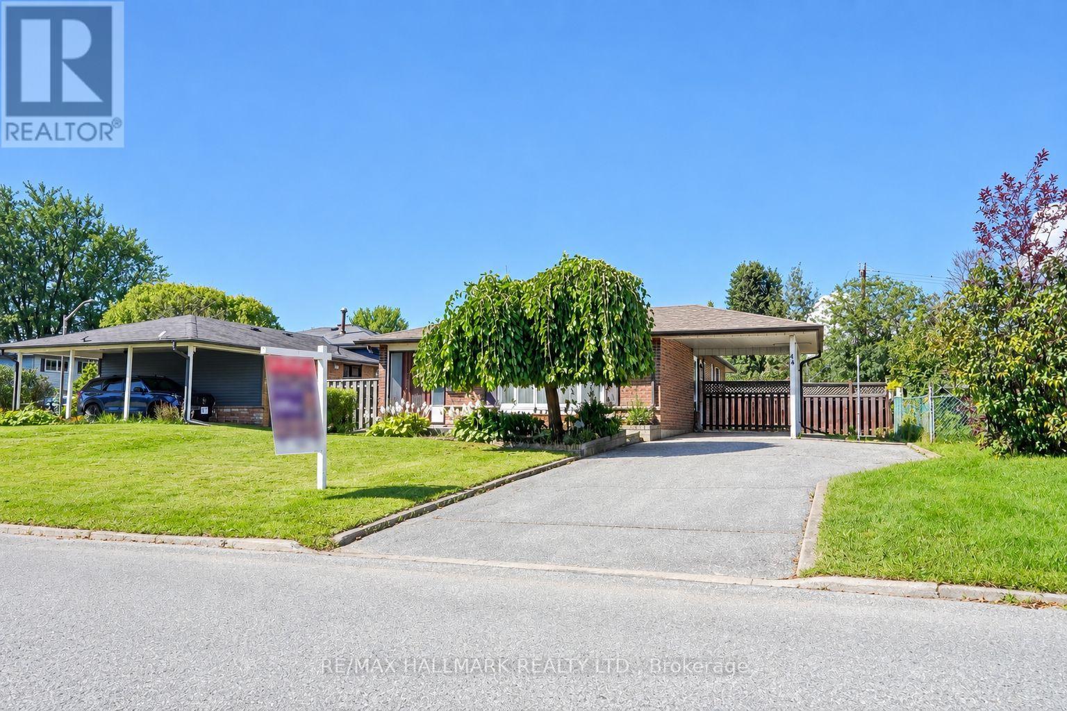 44 Bryant Road, Ajax, Ontario  L1S 2Y7 - Photo 1 - E13754988