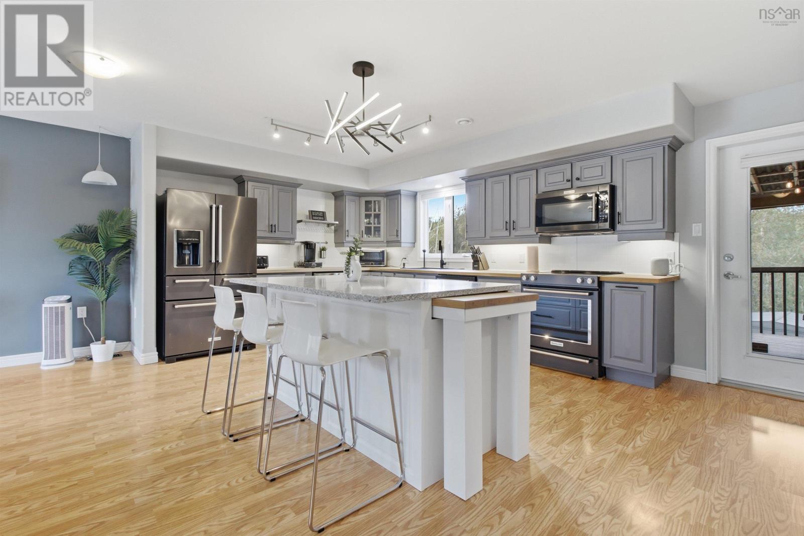 49 Lucasville Road, Middle Sackville, Nova Scotia  B4E 3E8 - Photo 11 - 202622676