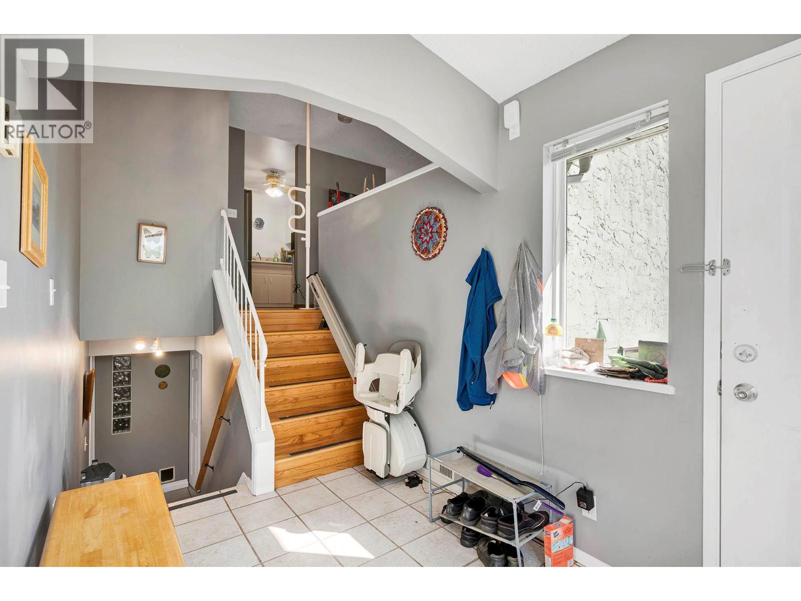1088 Windbreak Street, Kamloops, British Columbia  V2B 5P9 - Photo 5 - 10399893