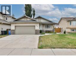 128 Cougar Road N, Lethbridge, Alberta