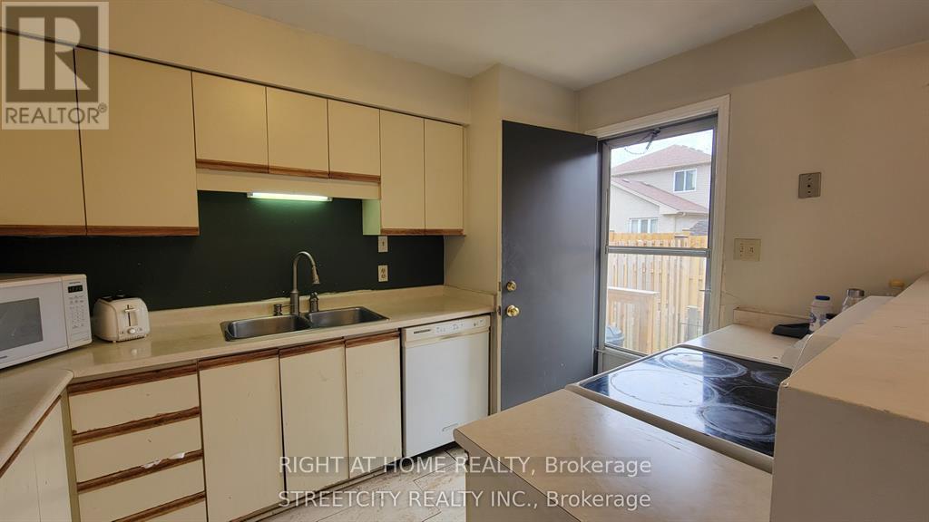 108 - 733 Deveron Crescent, London South, Ontario  N5Z 4X7 - Photo 4 - X13756148