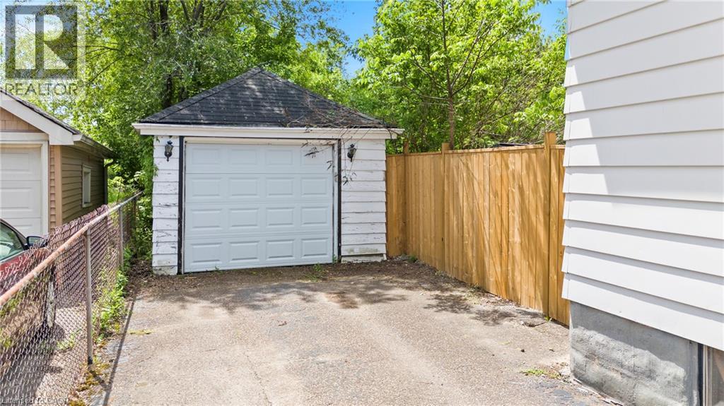 10 Monck Street, St. Catharines, Ontario  L2S 1L6 - Photo 37 - 40861253