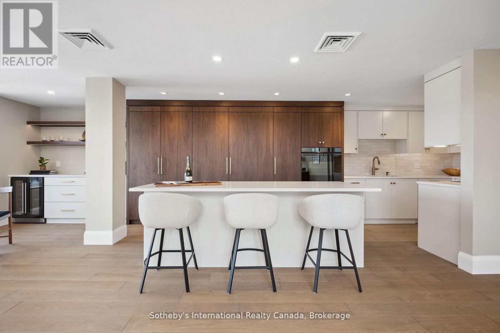 401 - 30 Front Street, Stratford, Ontario  N5A 7S3 - Photo 15 - X13756112
