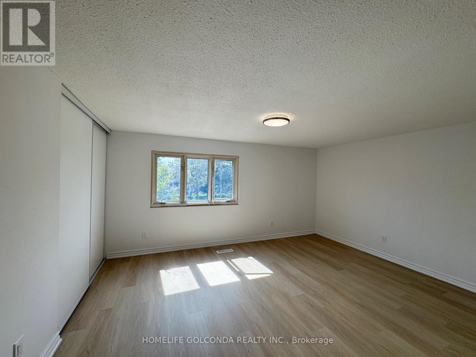 12 Grenbeck Drive, Toronto, Ontario  M1V 2H6 - Photo 10 - E13756160