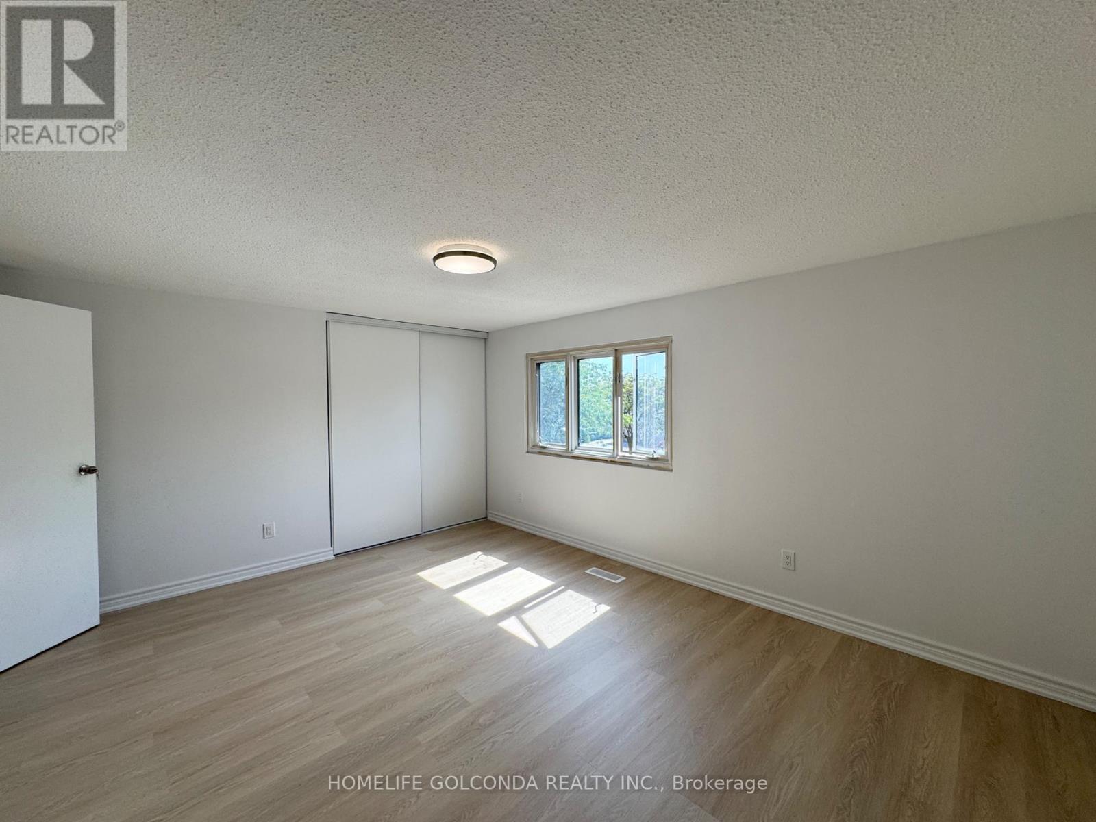 12 Grenbeck Drive, Toronto, Ontario  M1V 2H6 - Photo 11 - E13756160
