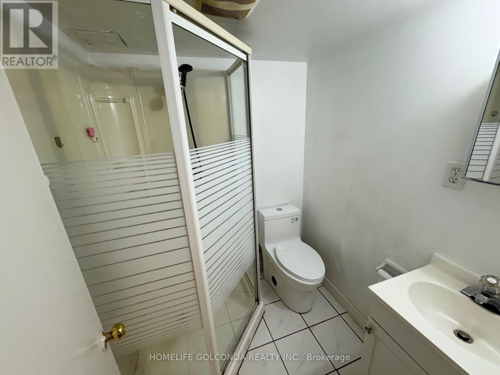 12 Grenbeck Drive, Toronto, Ontario  M1V 2H6 - Photo 19 - E13756160