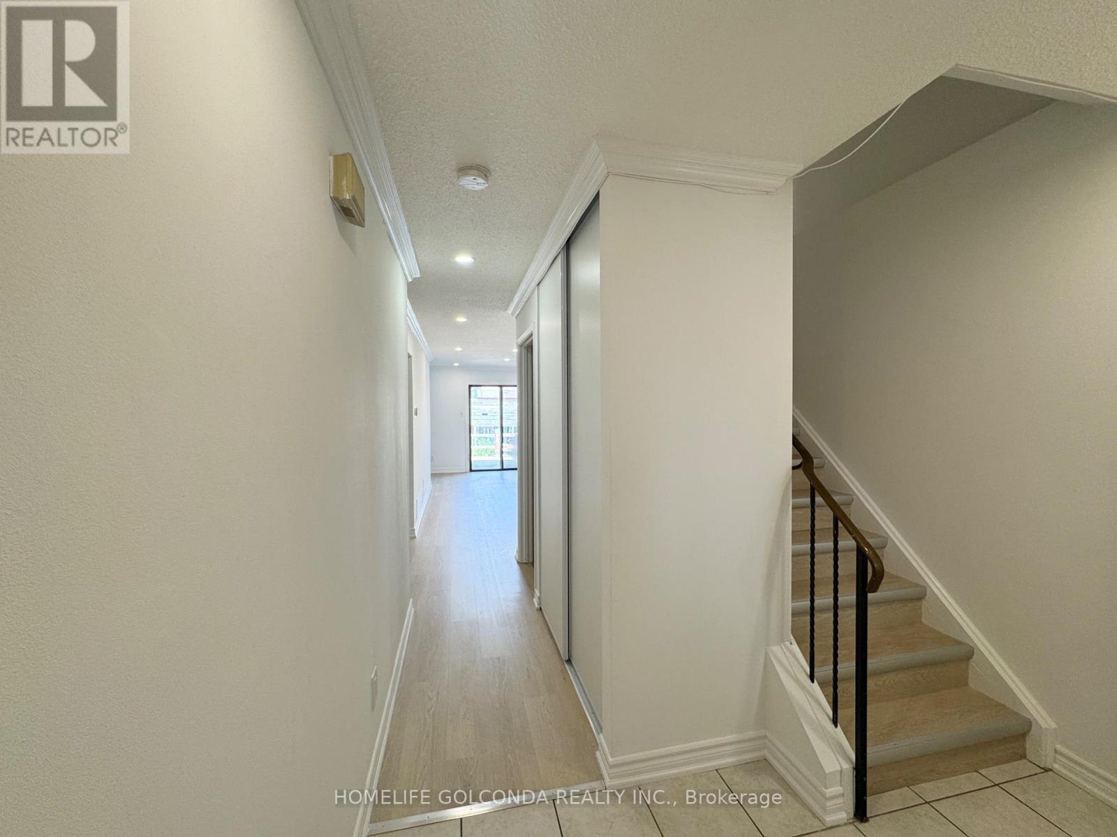 12 Grenbeck Drive, Toronto, Ontario  M1V 2H6 - Photo 2 - E13756160