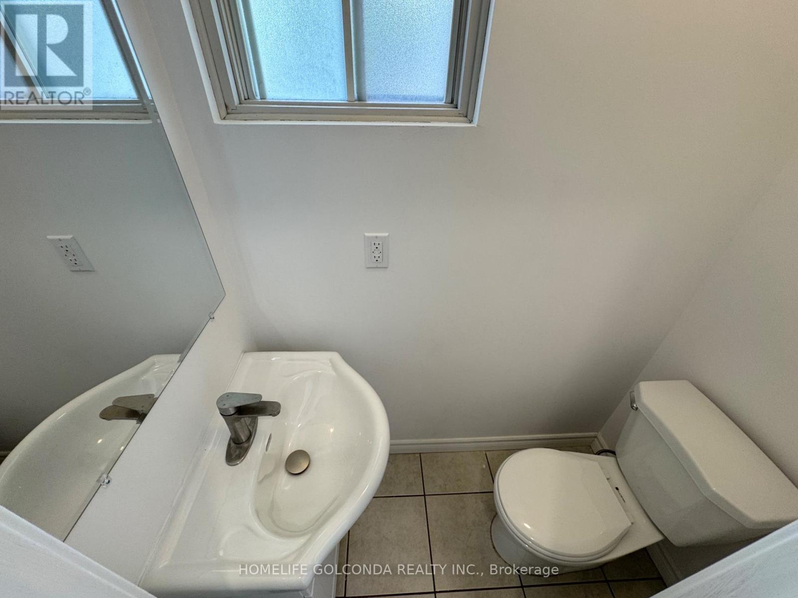 12 Grenbeck Drive, Toronto, Ontario  M1V 2H6 - Photo 9 - E13756160