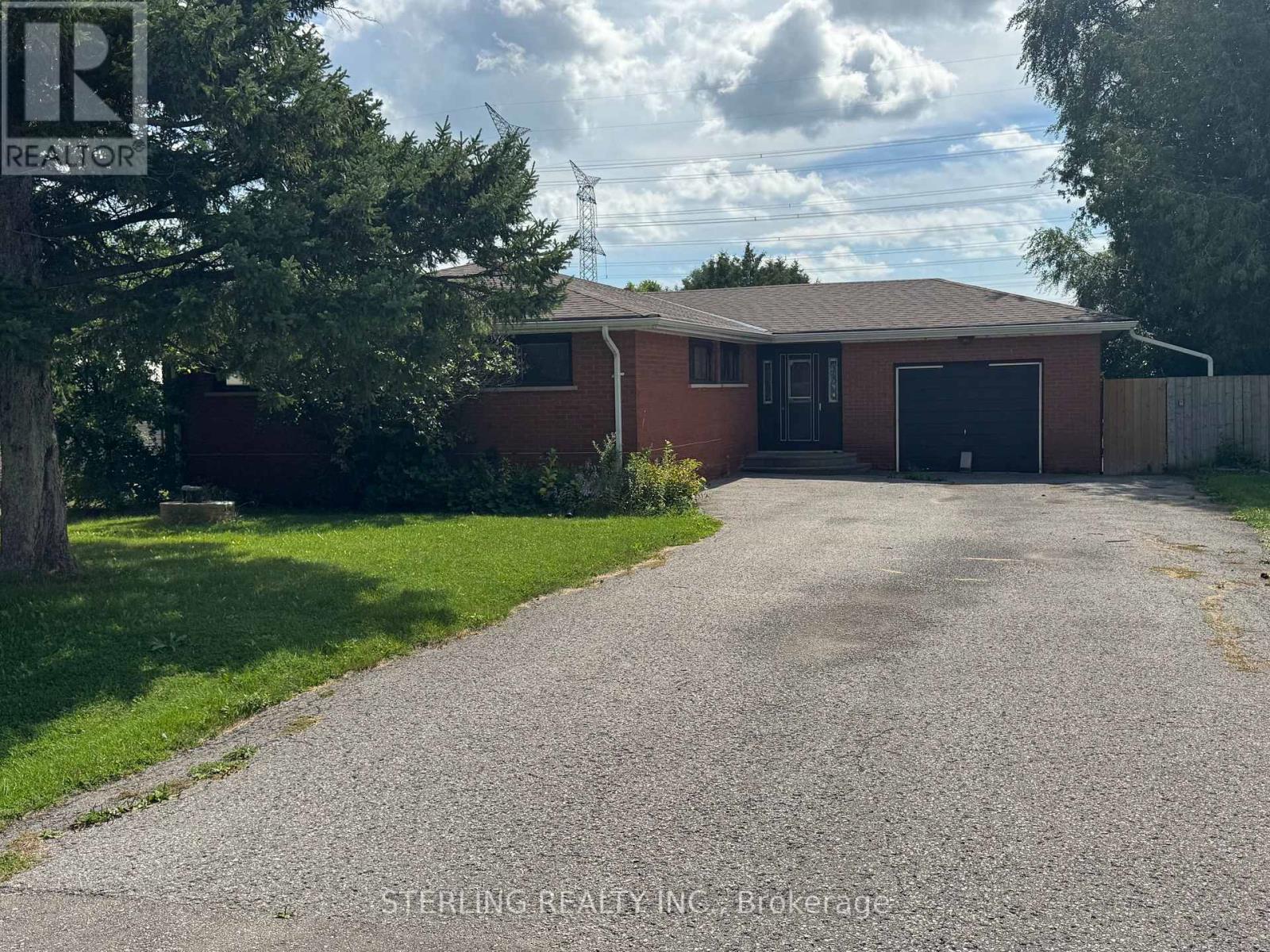 817 Jomar Avenue, Pickering, Ontario  L1X 2R4 - Photo 2 - E13756164