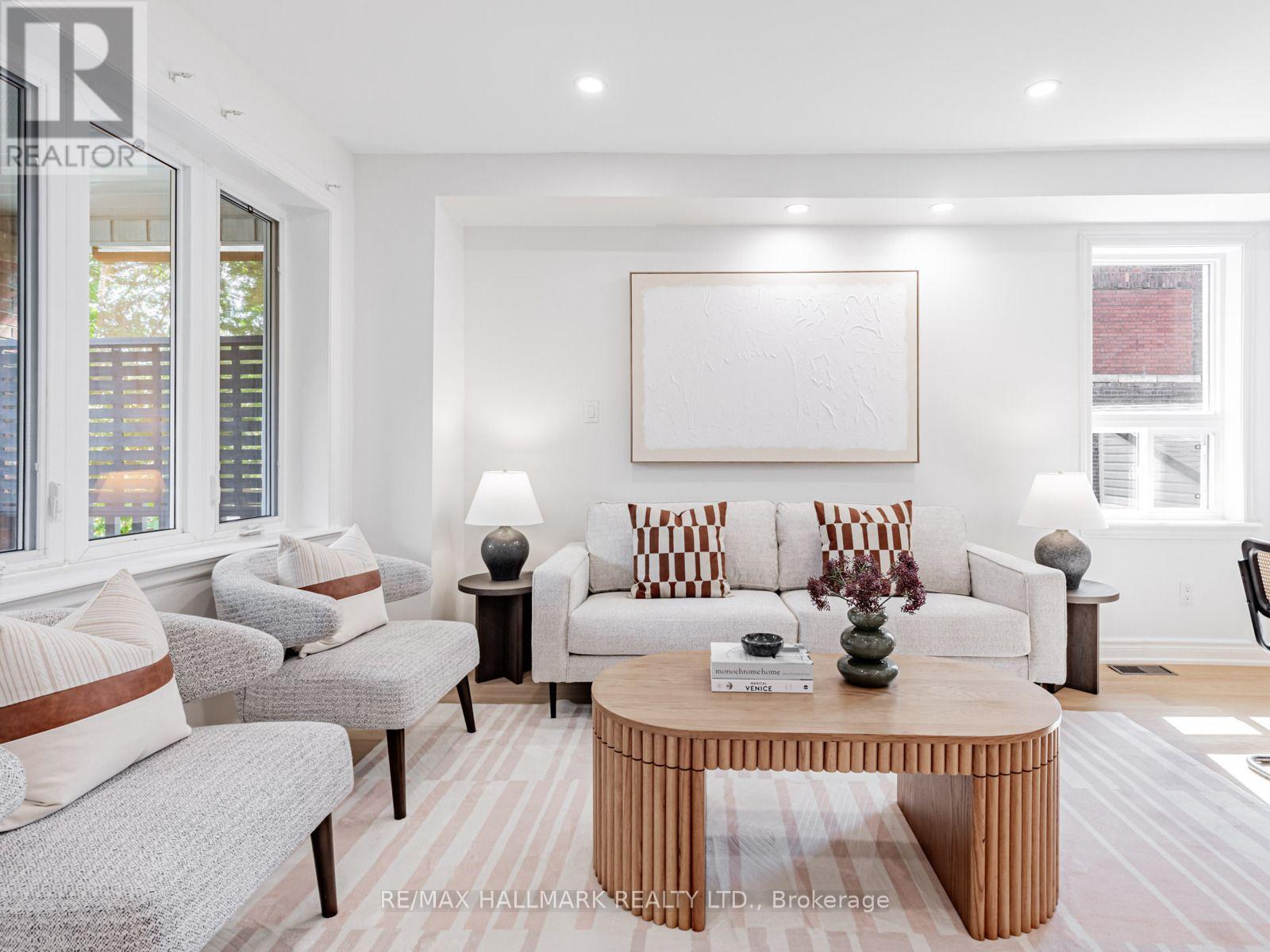MAIN - 8 REDWOOD AVENUE, Toronto, Ontario