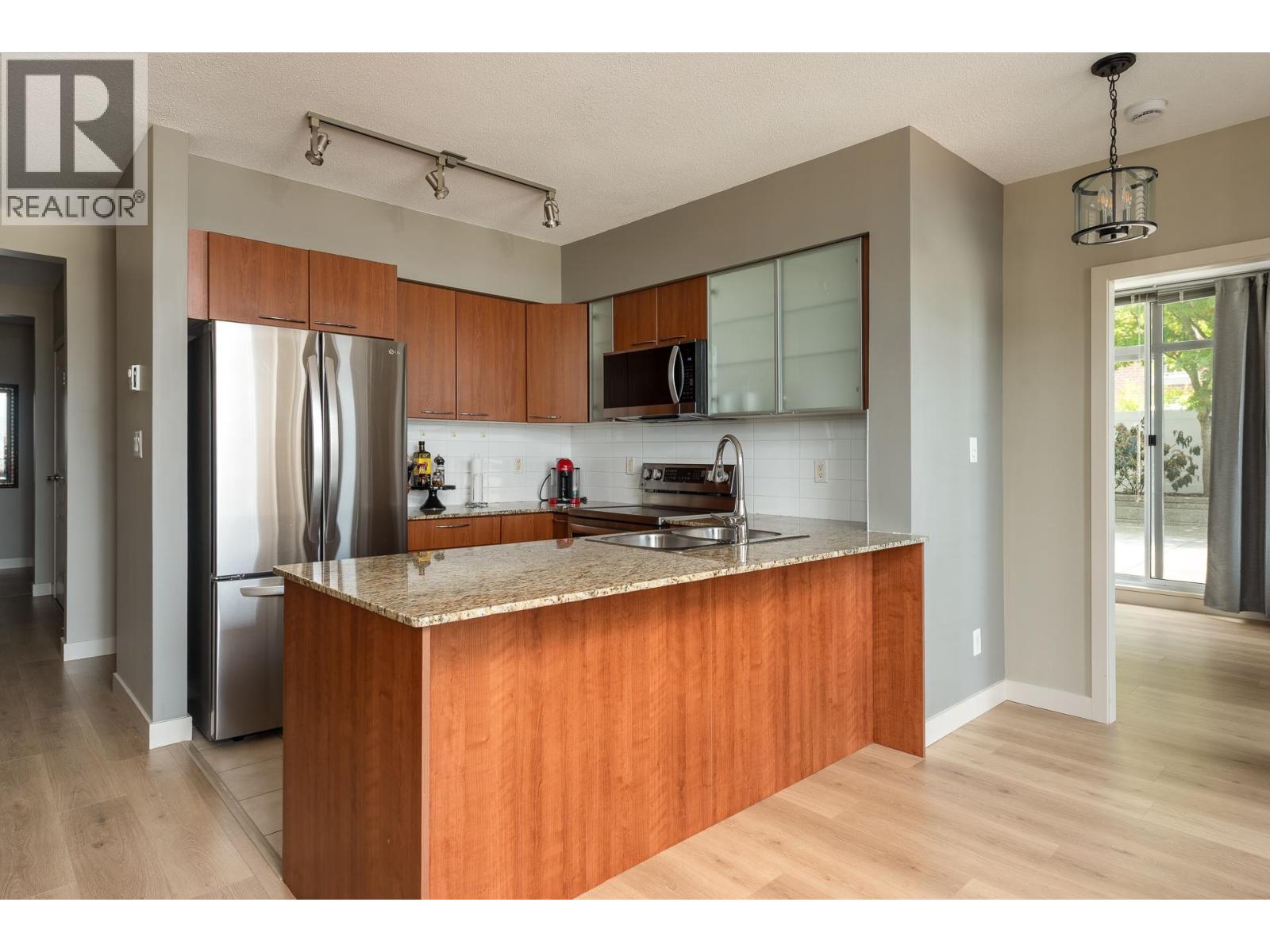 656 1483 E King Edward Avenue, Vancouver, British Columbia  V5N 5Z3 - Photo 6 - R3162344