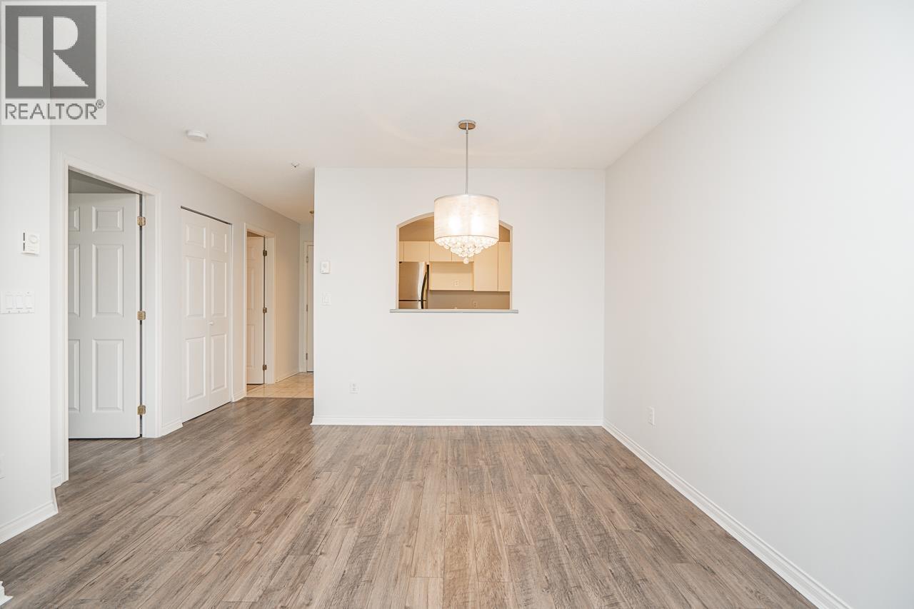 206 2990 Princess Crescent, Coquitlam, British Columbia  V3B 7R3 - Photo 11 - R3162364
