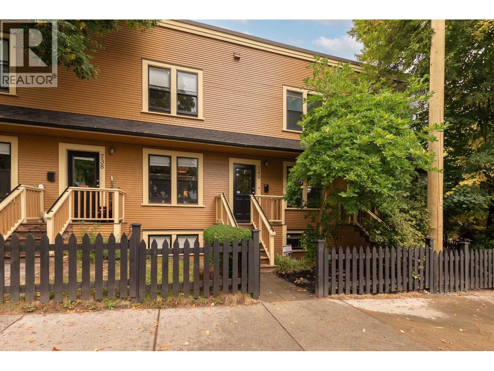 740 JACKSON AVENUE, vancouver, British Columbia