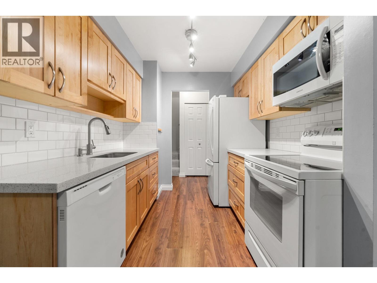 1828 Purcell Way, North Vancouver, British Columbia  V7J 3K3 - Photo 17 - R3162393
