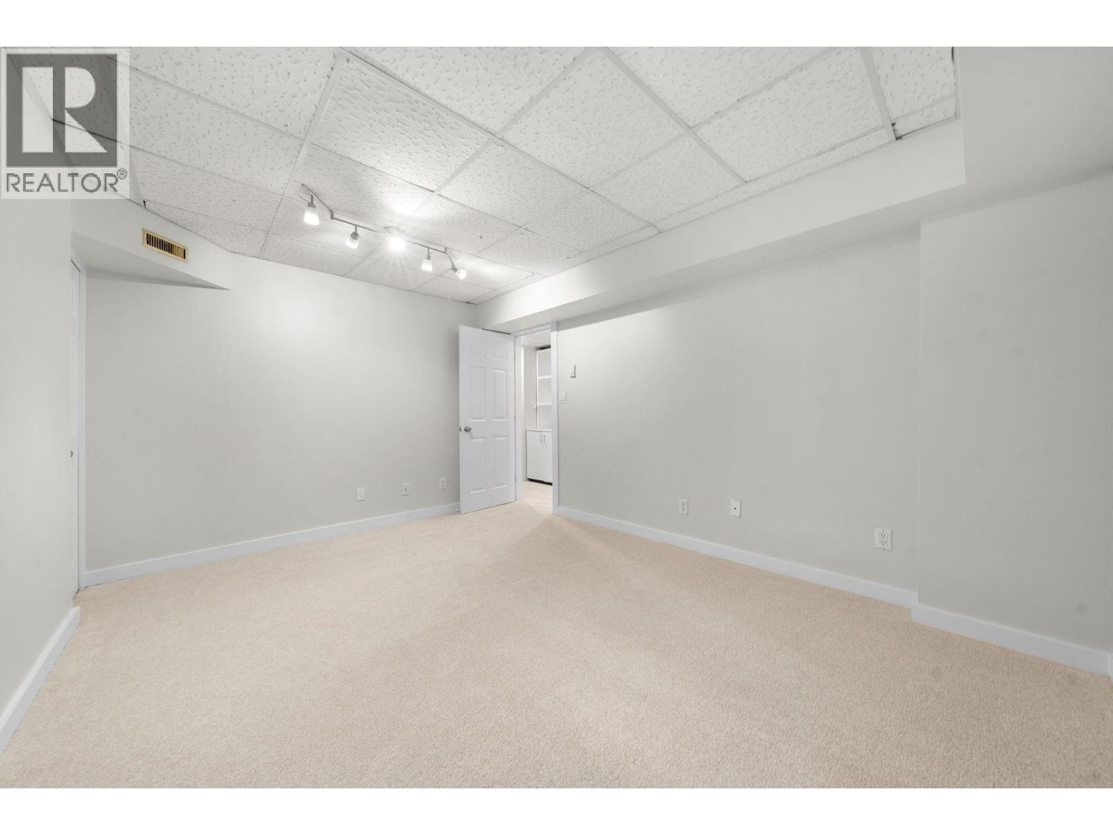 1828 Purcell Way, North Vancouver, British Columbia  V7J 3K3 - Photo 31 - R3162393