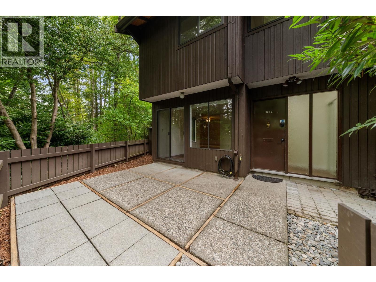 1828 Purcell Way, North Vancouver, British Columbia  V7J 3K3 - Photo 36 - R3162393