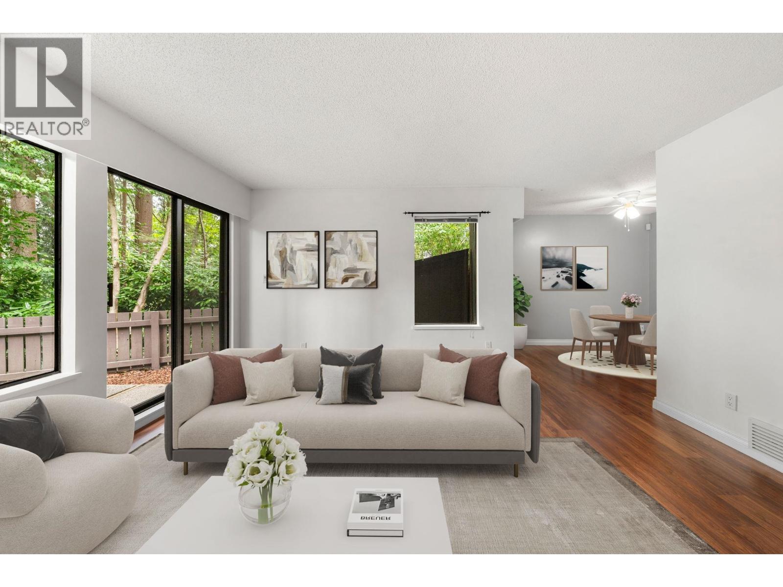 1828 Purcell Way, North Vancouver, British Columbia  V7J 3K3 - Photo 4 - R3162393